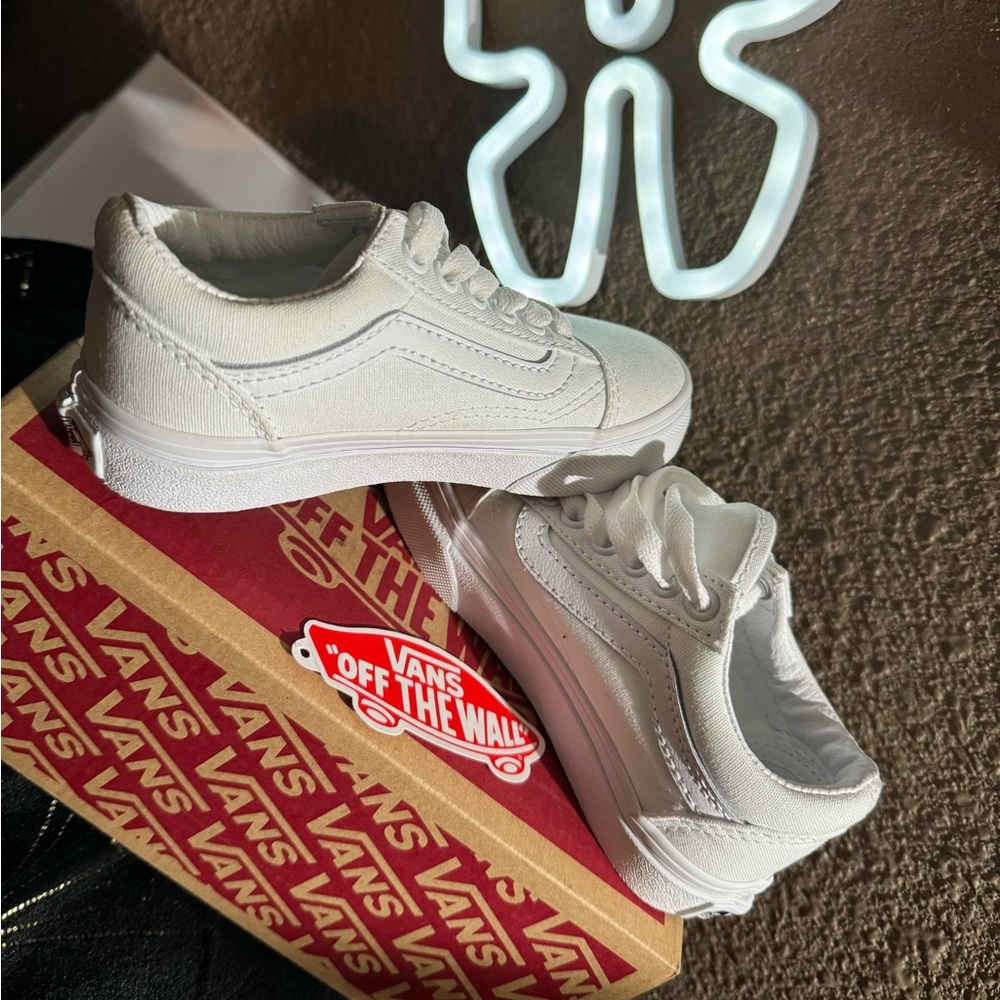 Vans/ preschool- brand new- original box- white- size 10.5- boys or girls